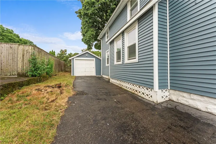 81 Hazelwood Avenue, East Providence, RI 02914 - #3