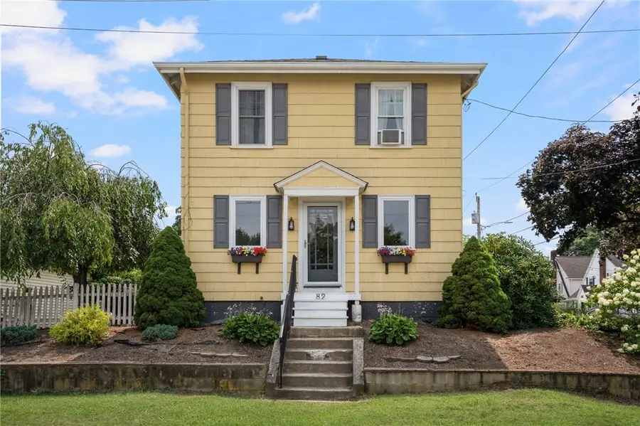 82 Cliffdale Avenue, Cranston, RI 02905 - #3