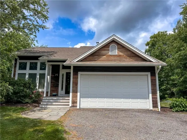 90 Old Mountain Road, Richmond, RI 02898