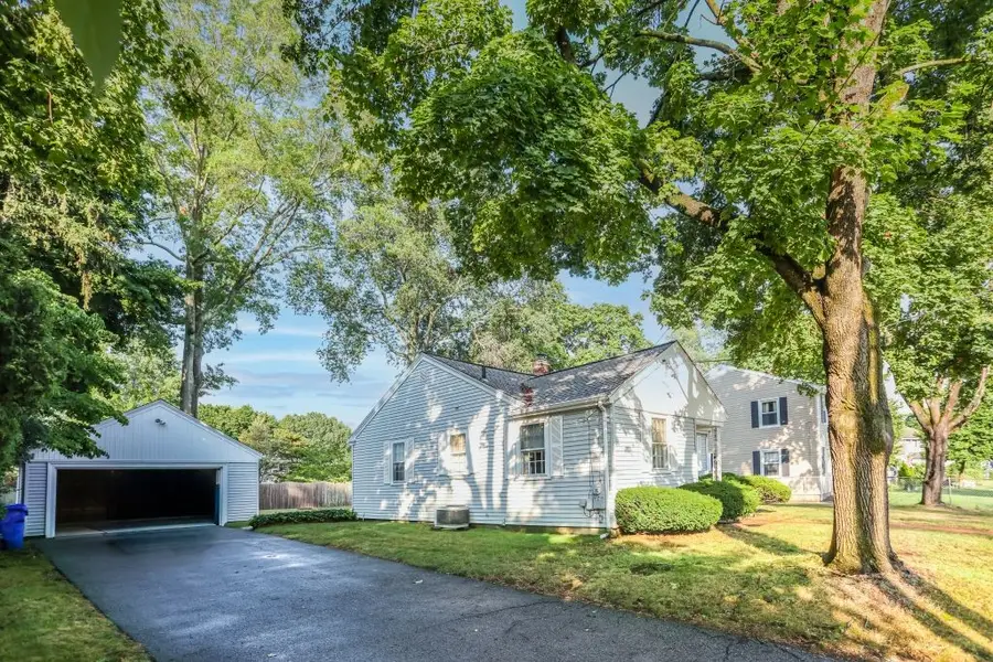 29 Edward Avenue, Rumford, RI 02916 - #3