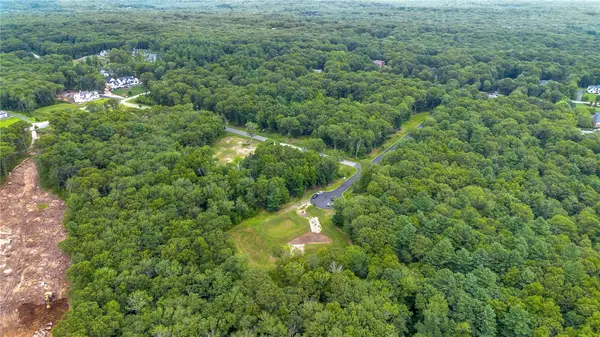 55 Highland Woods Drive, East Greenwich, RI 02818