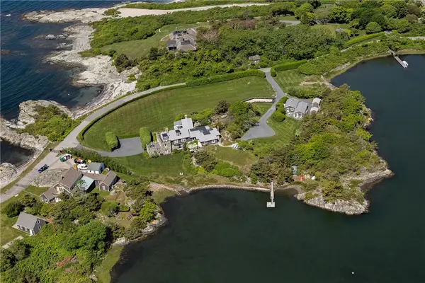 6 Price's Cove Avenue, Newport, RI 02840
