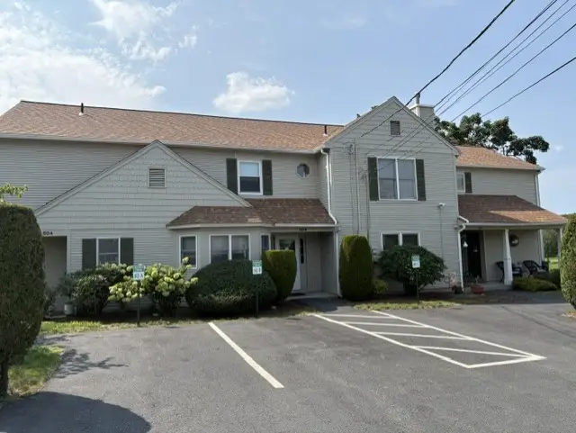 60 Saddle Green #B, North Providence, RI 02904 - #1