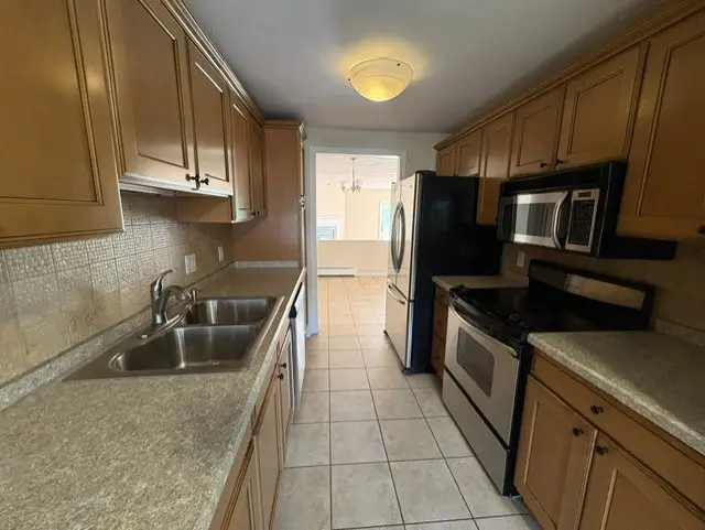 60 Saddle Green #B, North Providence, RI 02904 - #3