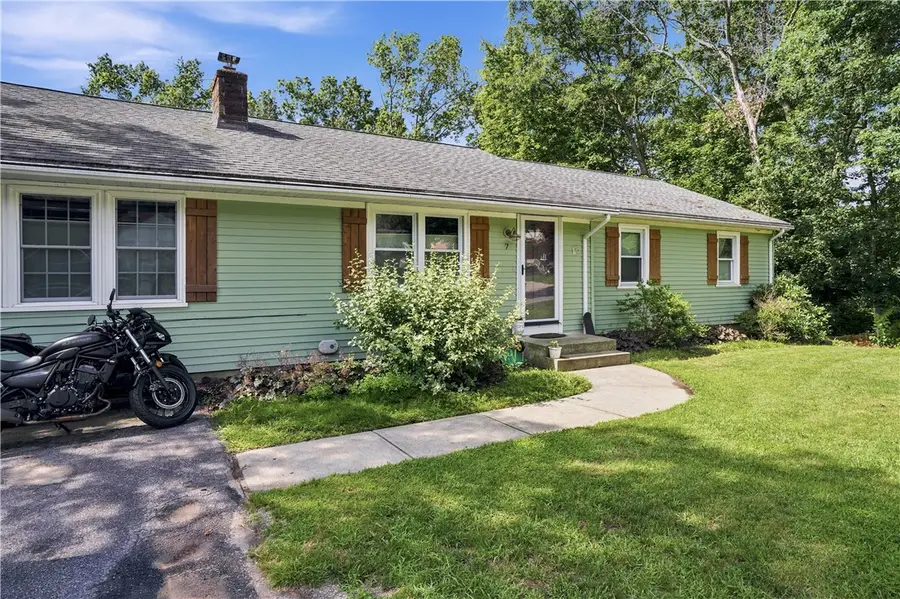 7 Byrd Avenue, Johnston, RI 02919 - #2