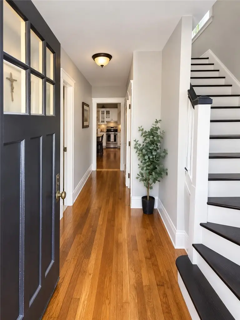 186 Warwick Avenue, Cranston, RI 02905 - #2