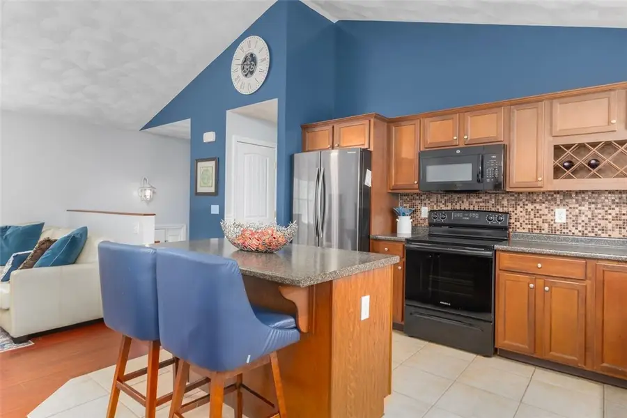 33 Charles Avenue, Charlestown, RI 02813 - #3