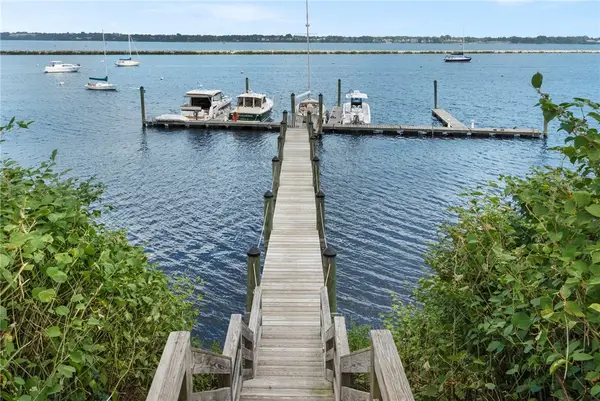 1 Naushon Avenue #6, Warwick, RI 02888