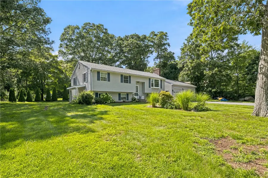 19 Sawdy Pond Avenue, Tiverton, RI 02878 - #2