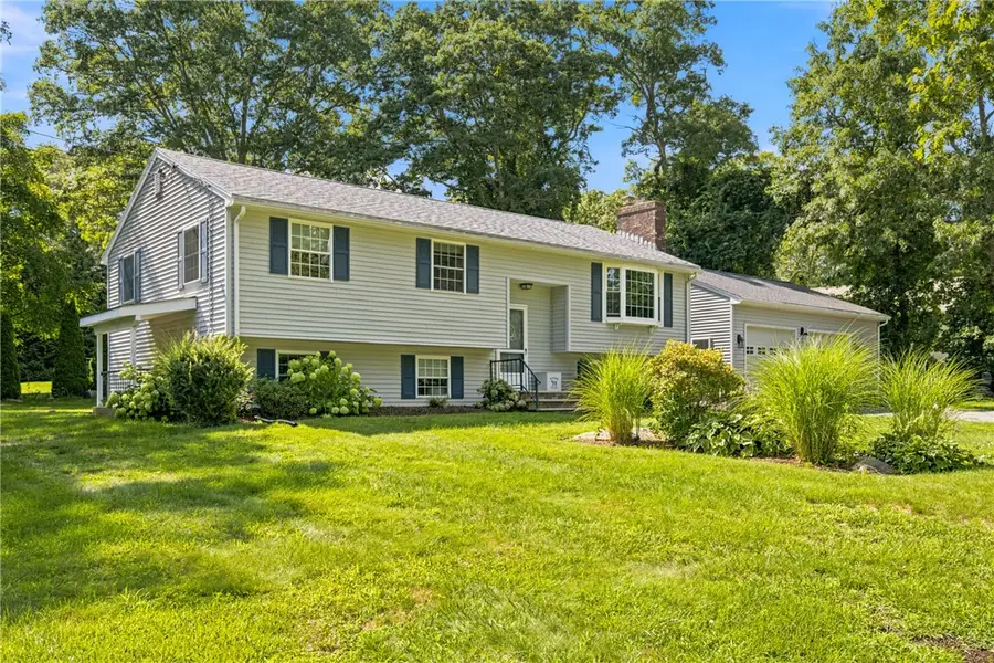 19 Sawdy Pond Avenue, Tiverton, RI 02878 - #3