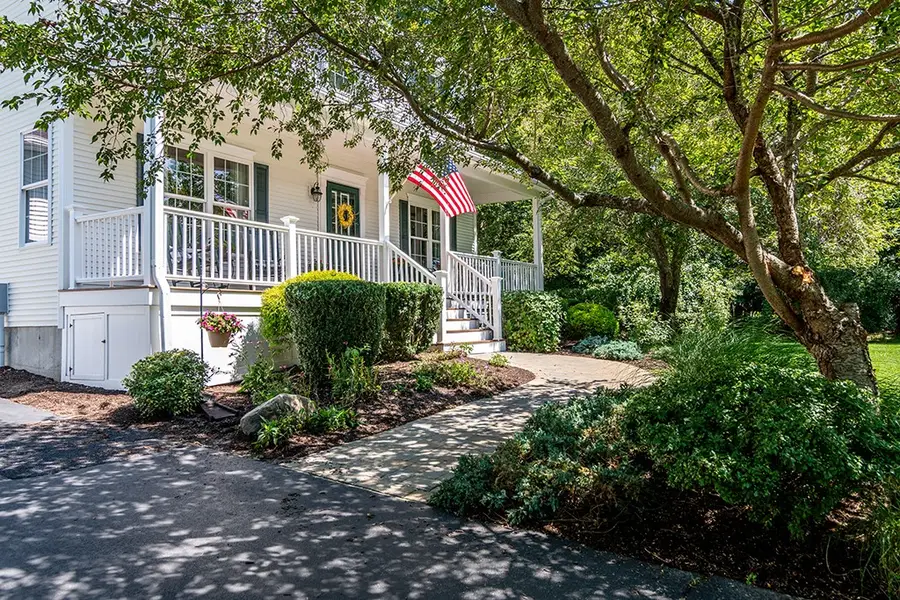 530 Westmoreland Lane, Saunderstown, RI 02874 - #3
