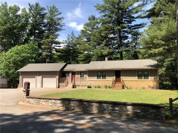 20 Richard Street, Smithfield, RI 02917