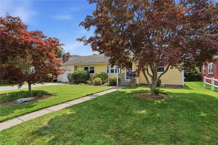 54 Winthrop Street, Riverside, RI 02915 - #2