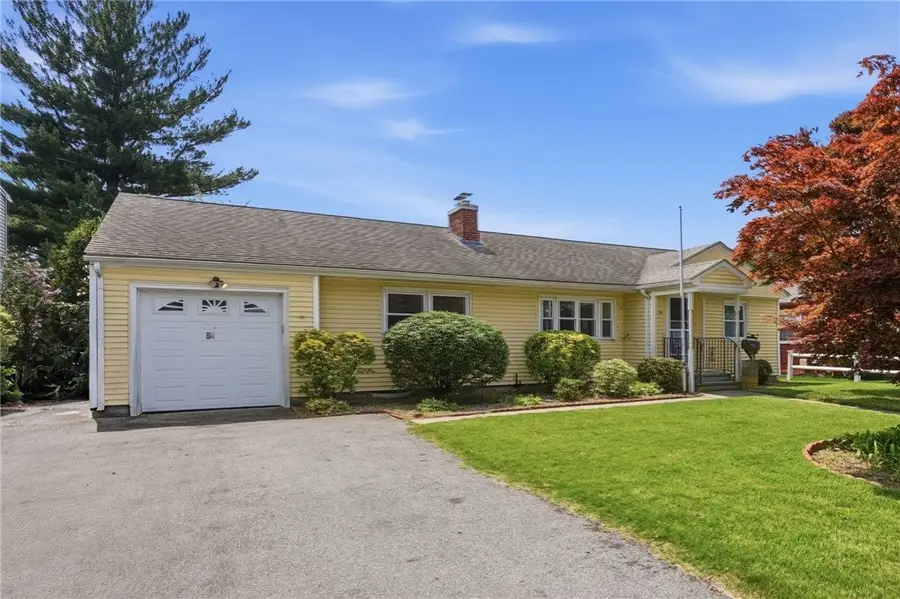 54 Winthrop Street, Riverside, RI 02915 - #3