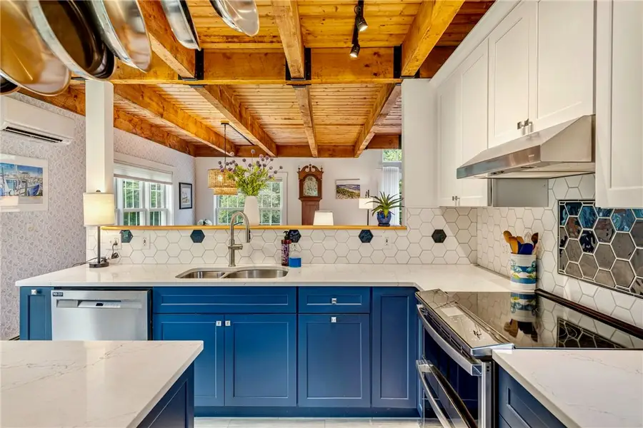 47 Peckham Road, Little Compton, RI 02837 - #3