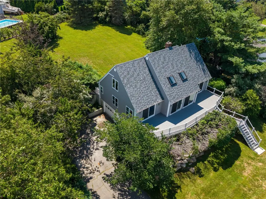 32 Jh Dwyer Drive, Middletown, RI 02842 - #1