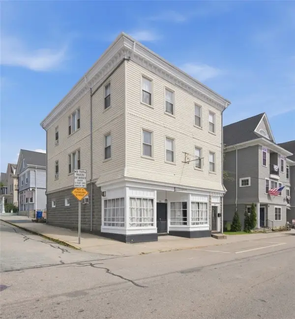 626 Thames Street, Newport, RI 02840