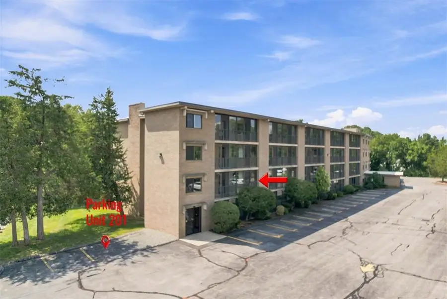650 East Greenwich Avenue #5-201, West Warwick, RI 02893 - #3