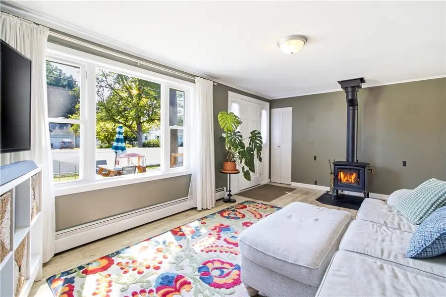 127 Highland Avenue, Cumberland, RI 02864 - #3