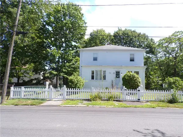 10 Pleasant View Drive, North Providence, RI 02904