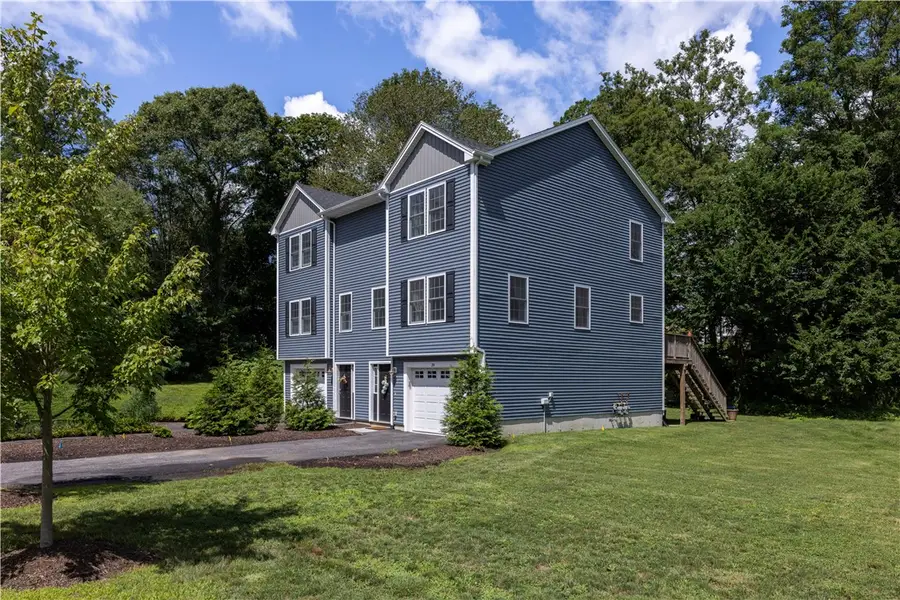 39 Stone Bridge Drive, South Kingstown, RI 02879 - #2