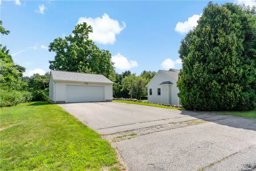 813 South Road, South Kingstown, RI 02879 - #2