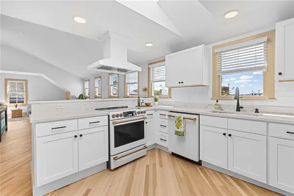 18 Barney Street #3, Newport, RI 02840