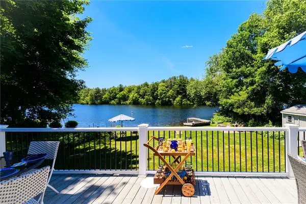 31 Sunset Drive, Hopkinton, RI 02832