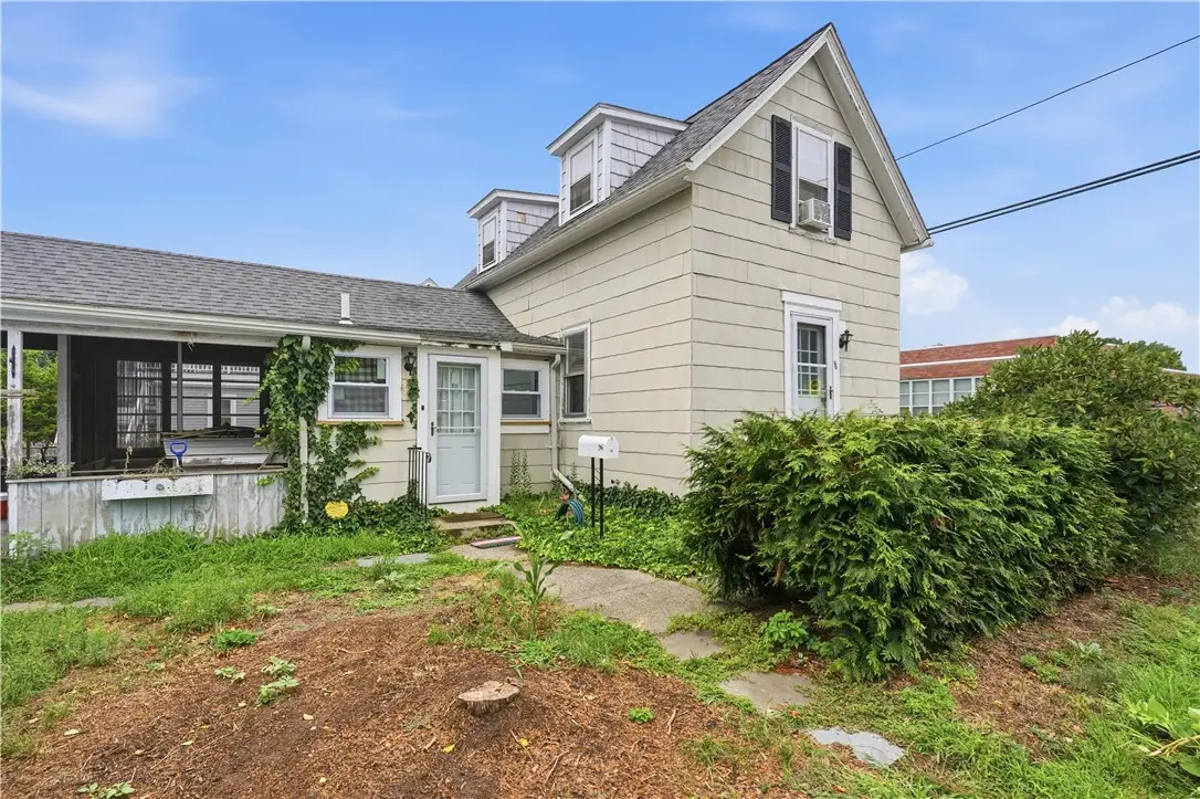 96 Silver Spring Avenue, Riverside, RI 02915 - #1