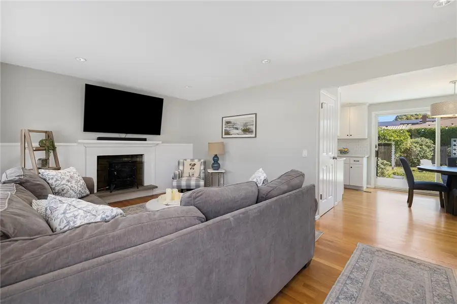 135 Beverly Road, Riverside, RI 02915 - #3