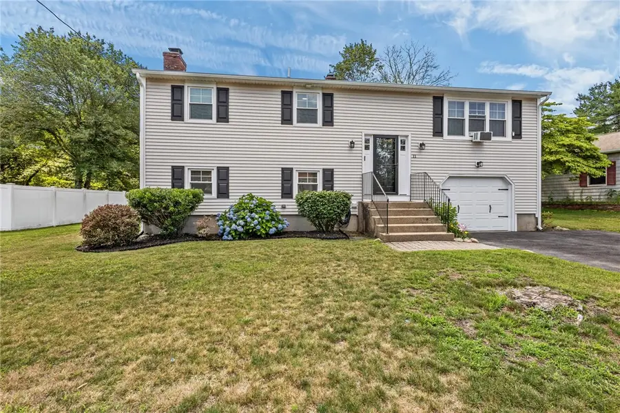 11 Turner Drive, West Warwick, RI 02893 - #3