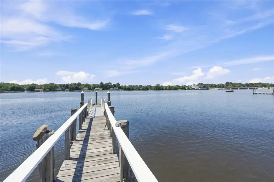 32 King Philip Avenue, Barrington, RI 02806 - #3