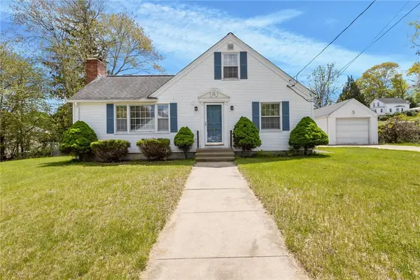 74 Youngs Avenue, West Warwick, RI 02893