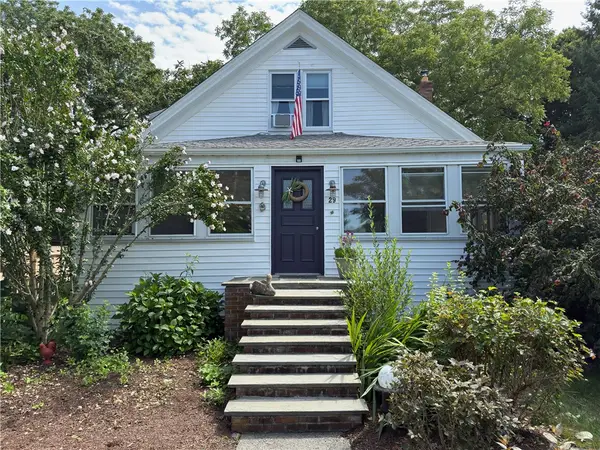 29 Howland Avenue, Jamestown, RI 02835