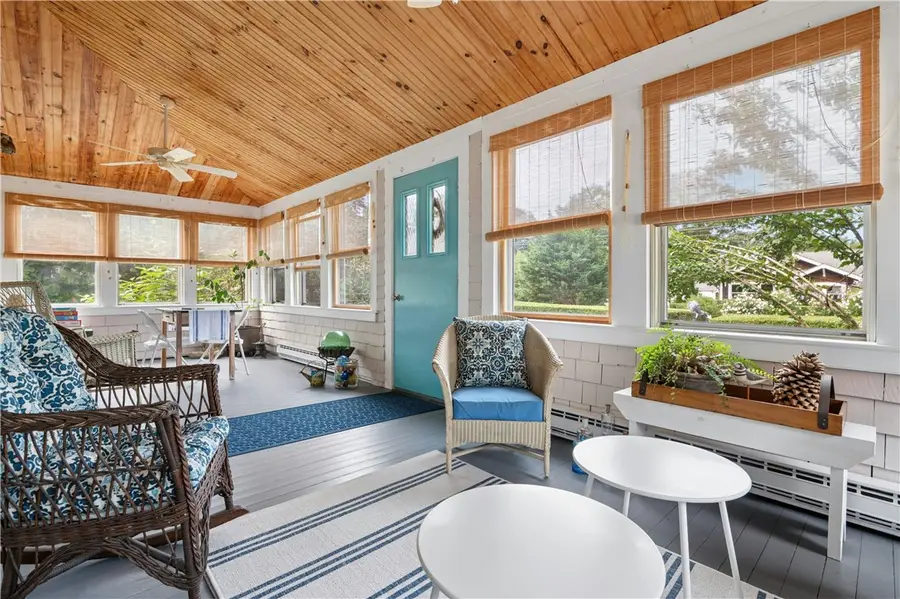 29 Howland Avenue, Jamestown, RI 02835 - #3