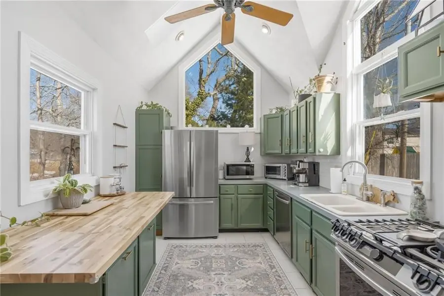 11 Heights Avenue, Warwick, RI 02889 - #2
