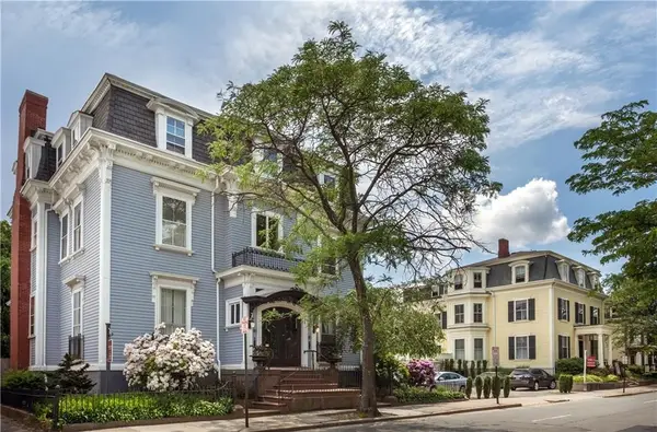 453 Angell Street, Providence, RI 02906