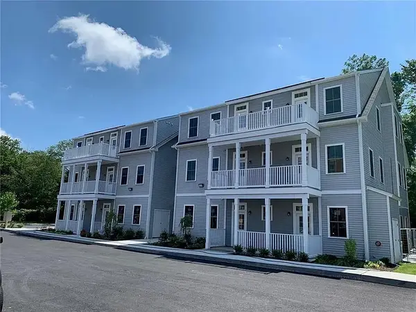 1535 Atwood Avenue #201, Johnston, RI 02919