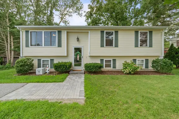 73 Palm Boulevard, Warwick, RI 02888