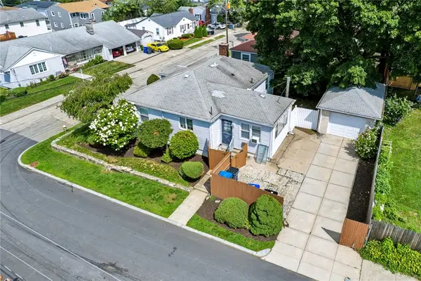57 Oakwood Avenue Avenue, Providence, RI 02909