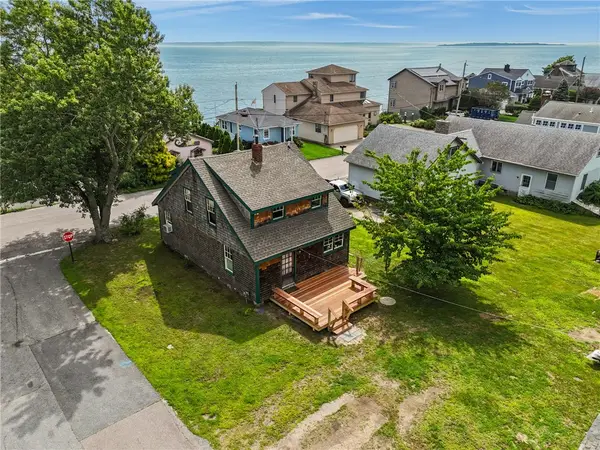 84 Narragansett Street, North Kingstown, RI 02852