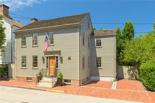 41 Elm Street, Newport, RI 02840