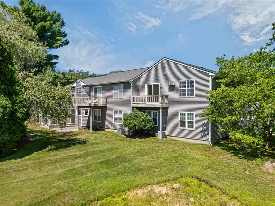 18 Pond Court #C, North Providence, RI 02904 - #3