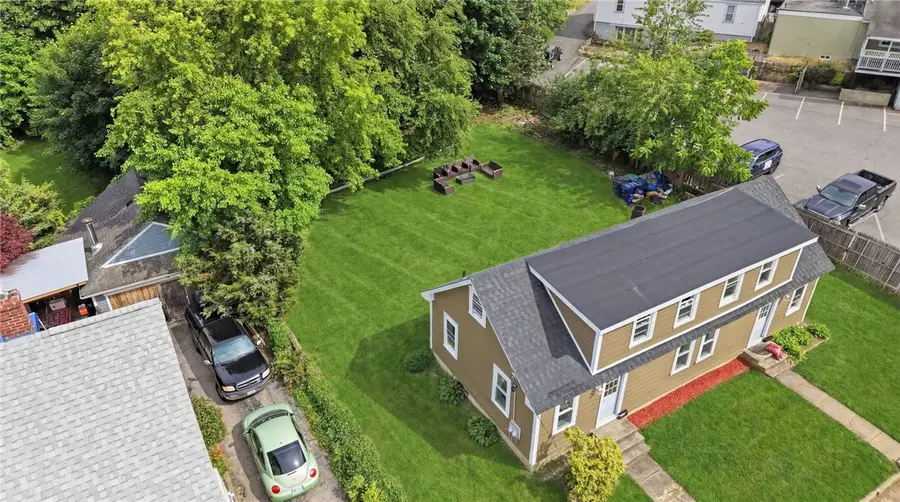 65 New London Avenue, Warwick, RI 02886 - #3
