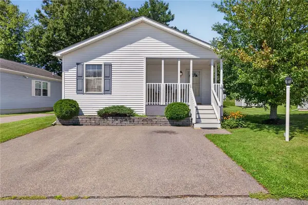 25 Lark Lane, Tiverton, RI 02878