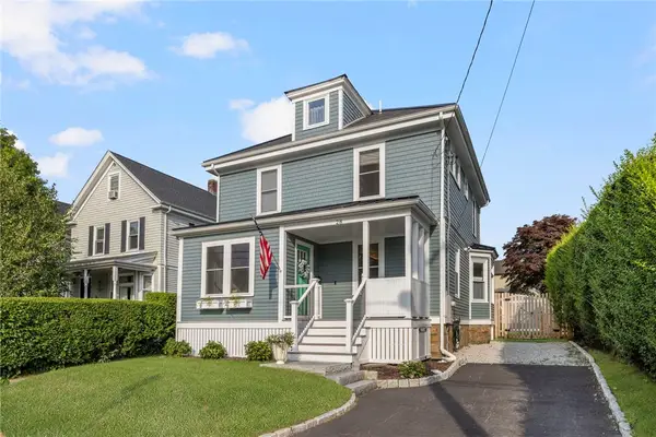 28 Carroll Avenue, Newport, RI 02840