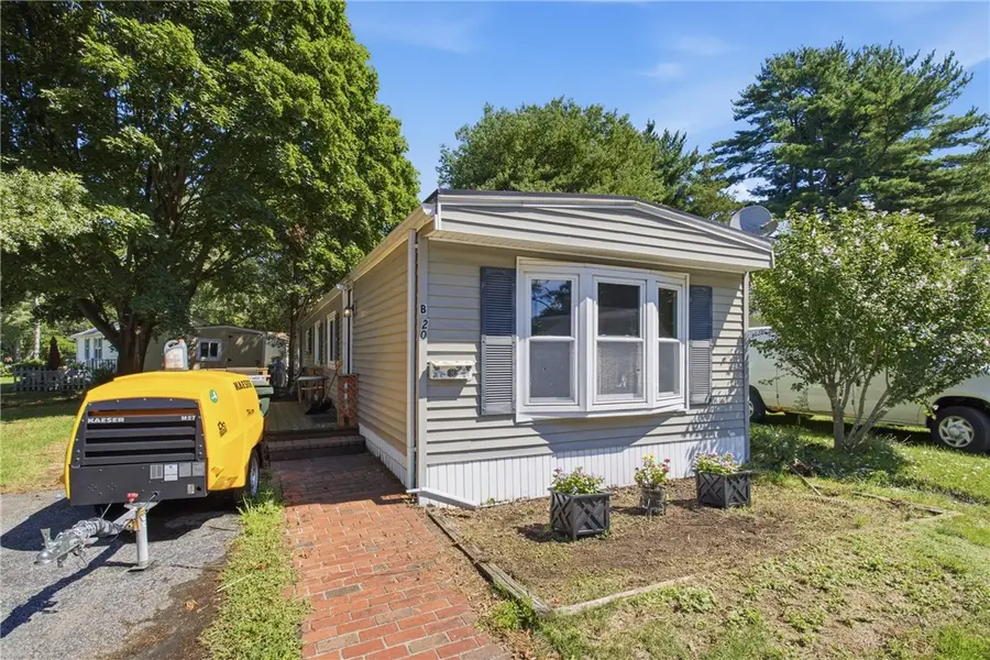 20 Krzak Road, North Kingstown, RI 02852 - #2