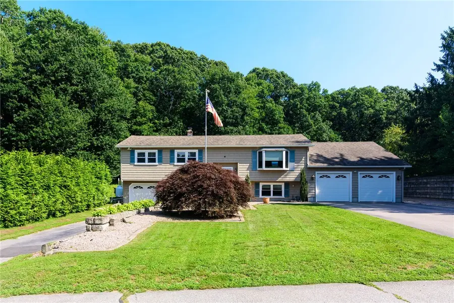 39 Robin Hollow Lane, Westerly, RI 02891 - #2