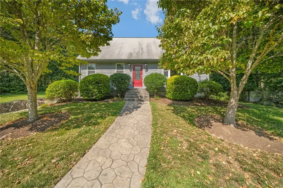 20 Oakridge Drive, Cranston, RI 02921 - #2