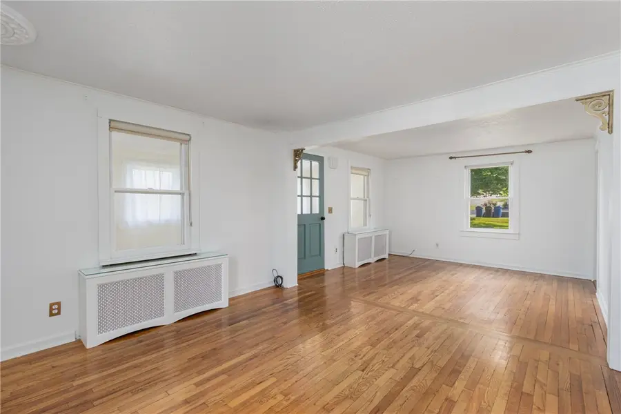 37 Reservoir Road, Middletown, RI 02842 - #3